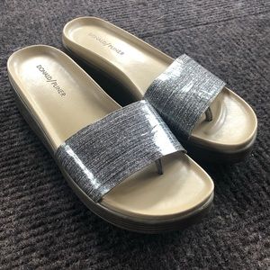 Donald Pliner Fiji Glitter Slide Sandal